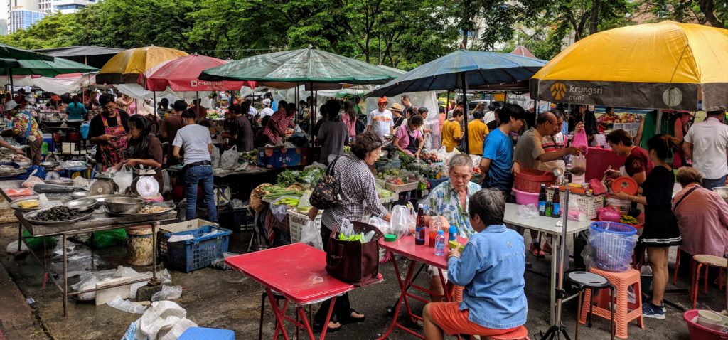 Foodmarket am Lumphini Park Bangkok