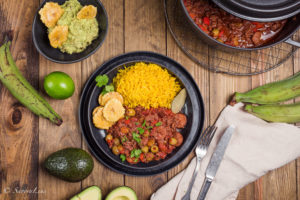 Picadillo con Arroz Amarillo