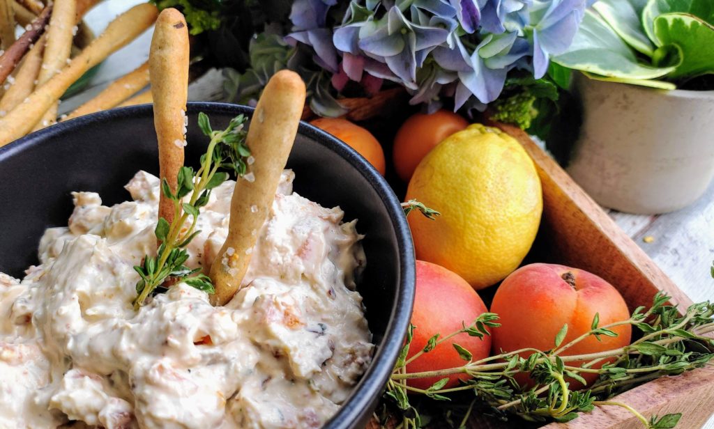 Aprikosen-Frischkäse Dip mit Thymian