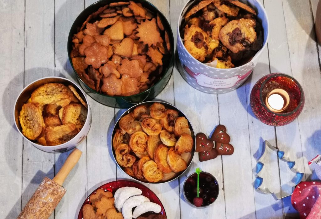 Kekse und Plätzchen aus der Weihnachtsbäckerei