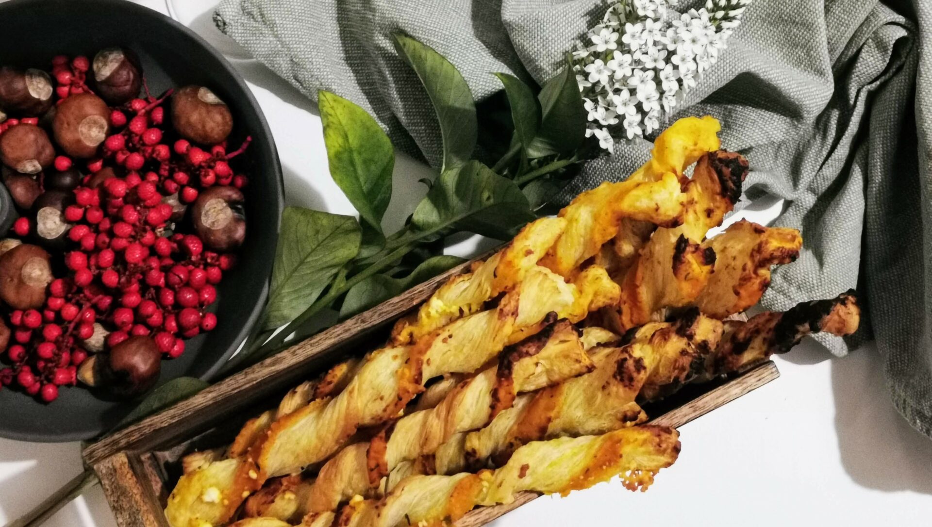 Bl tterteigstangen Mit K rbis Apfel Und Schafsk se Volkermampft bl-tterteigstangen-mit-k-rbis-apfel-und-schafsk-se-volkermampft