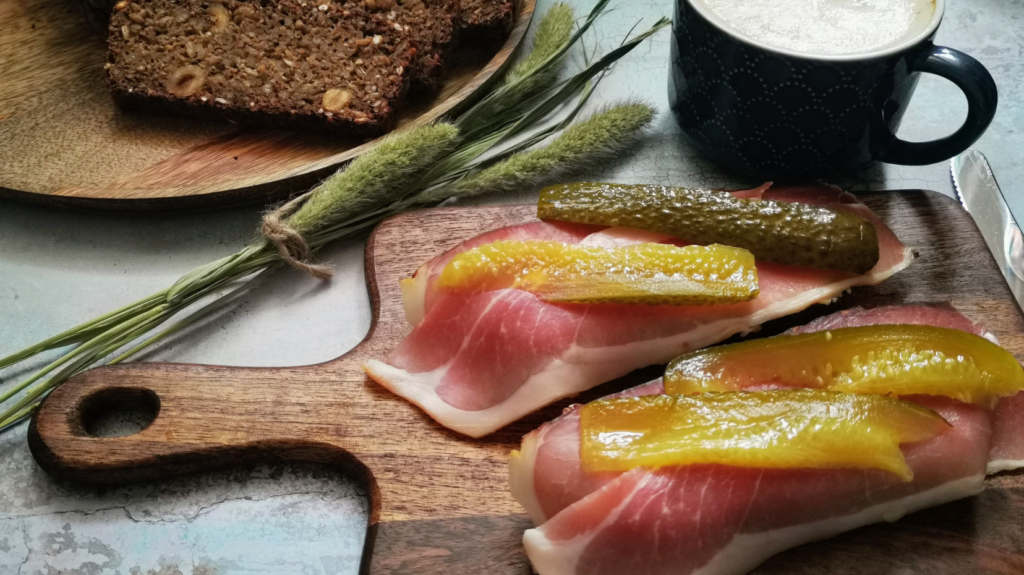 Sauerteig-Haselnussbrot zum Tag des Butterbrotes-stulle