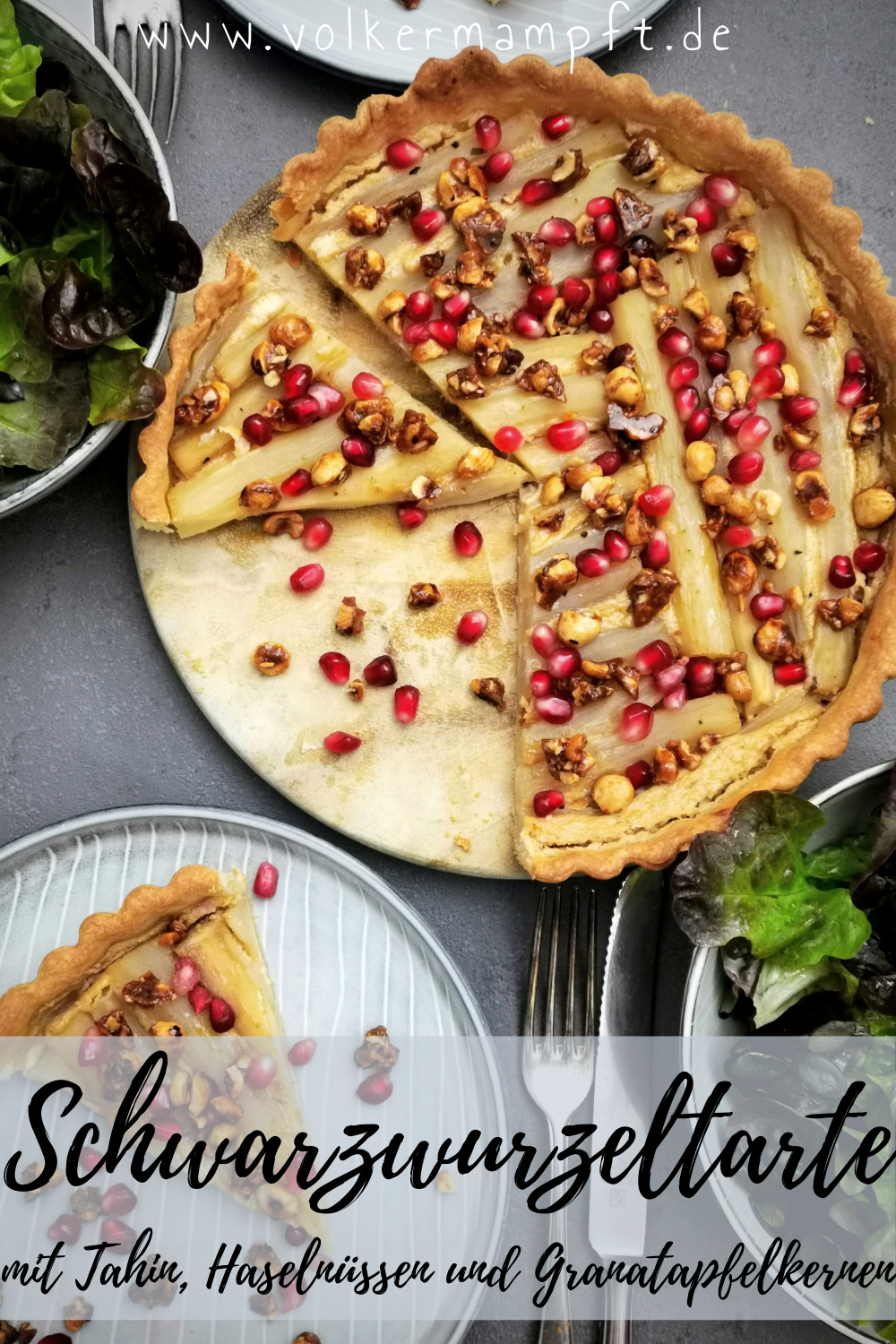 Pinterest-Schwarzwurzeltarte mit Tahin Haselnuessen und Granatapfelkernen