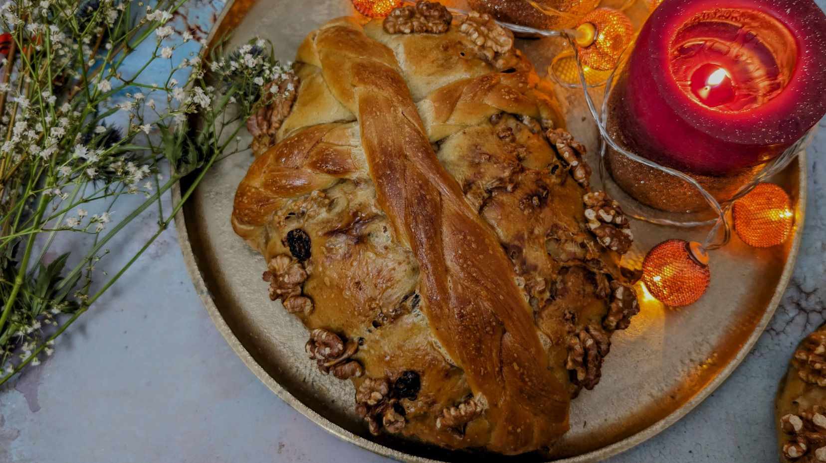 Christopsomo – griechisches Weihnachtsbrot mit Walnüssen